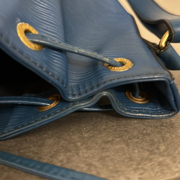 Preloved Louis Vuitton epi Noe GM bucket bag - Picture 13 of 16